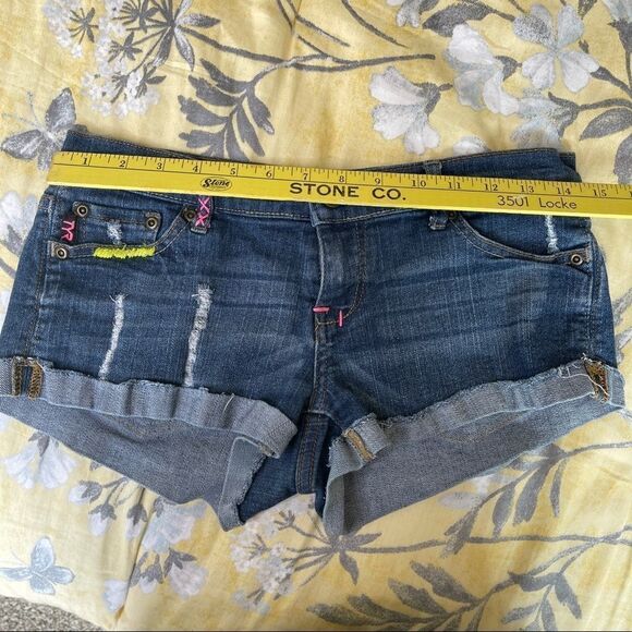 TYR Embroidered Cut Off Denim Shorts - Small - Picture 6 of 8